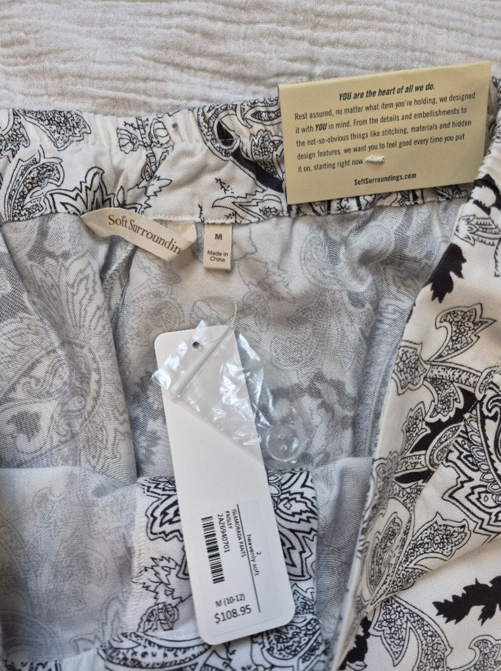 NWT Soft Surroundings Black and White Paisley Palazzo Pants, Size 10/12 (Med.) - Picture 2 of 13